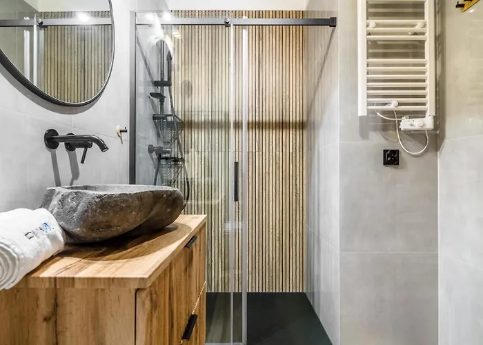 Piamola Ze Strefa Sportowa I Grillem Jantar